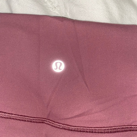 Lululemon Wunder Under leggings - Picture 2 of 4